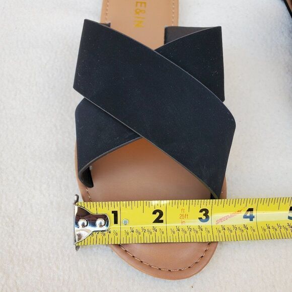 NWOT Shein black and tan flat sandals - Picture 8 of 10
